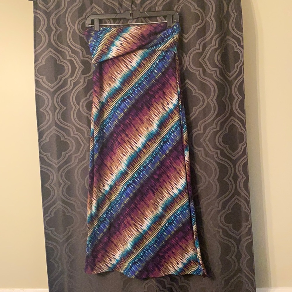 Beautiful maxi skirt!